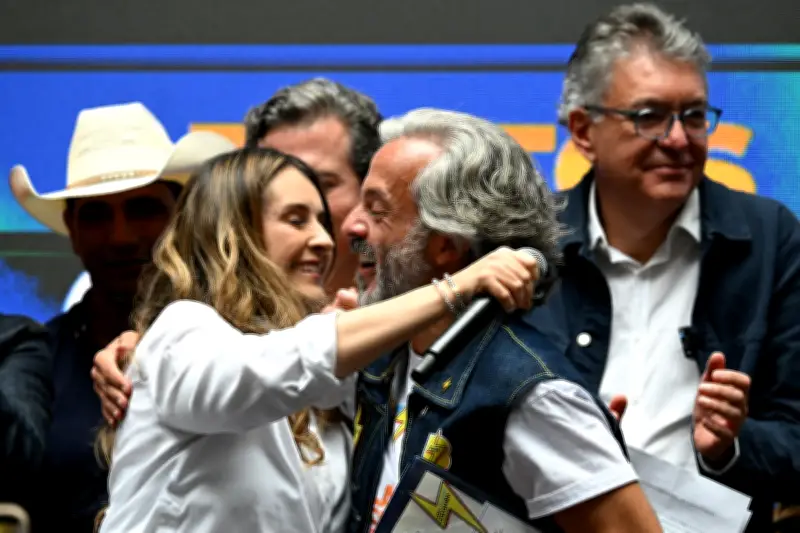 Palacios y Córdoba renuncian a candidaturas presidenciales y se unen a Valencia-Oviedo