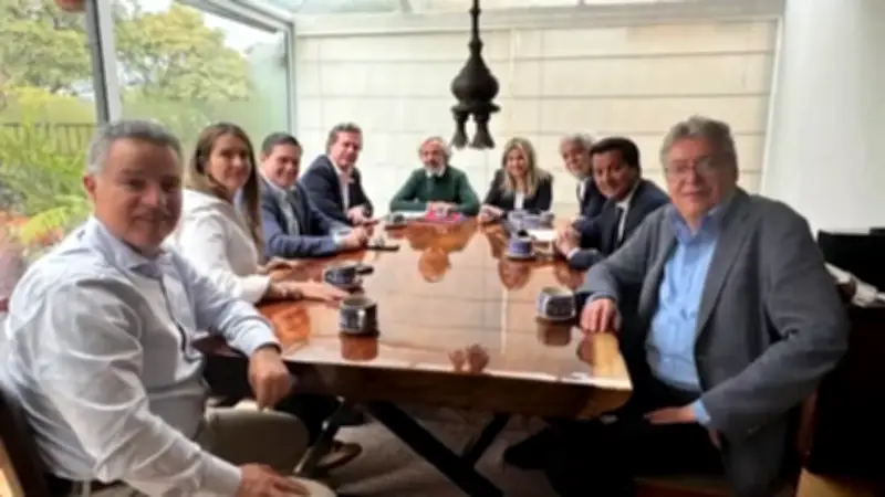Paloma Valencia celebra reunión clave con aliados y fija fecha para inscripción presidencial