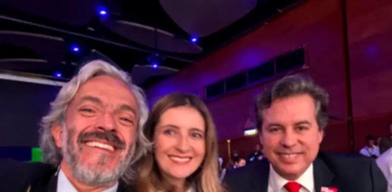 Paloma Valencia y Juan Daniel Oviedo se reúnen en privado para discutir fórmula vicepresidencial