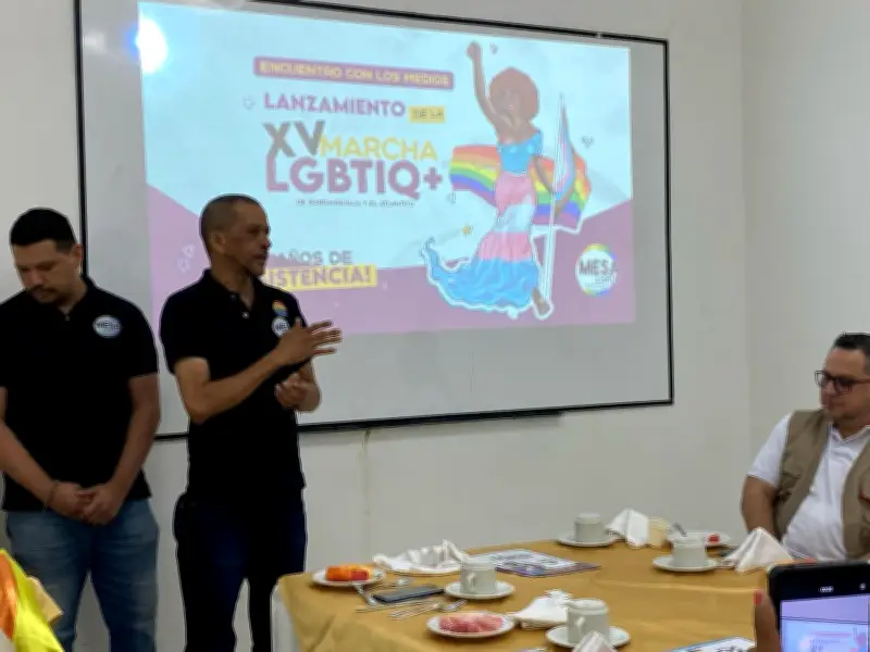 Panfleto amenazante en Barranquilla señala a creadores digitales LGBTIQ+ como 'objetivos militares'