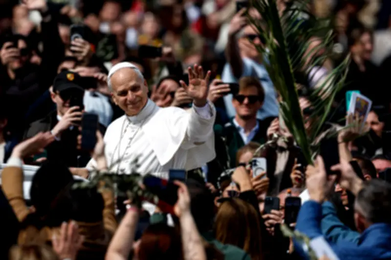 Papa León XIV clama por la paz en su primer Domingo de Ramos: '¡Depongan las armas!'