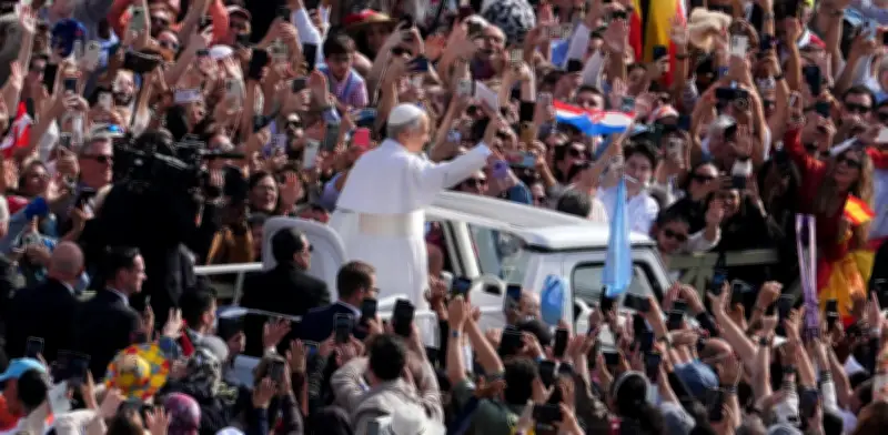 Papa León XIV condena bombardeos aéreos y pide que aviación sea instrumento de paz