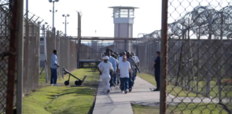 Parlamento Europeo aprueba creación de centros de deportación de migrantes en terceros países