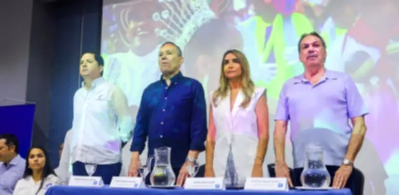 Partido Conservador evalúa apoyo presidencial entre Valencia y De la Espriella