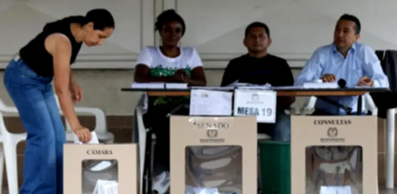 Partidos tradicionales lideran escrutinio para la Cámara mientras Pacto Histórico queda rezagado