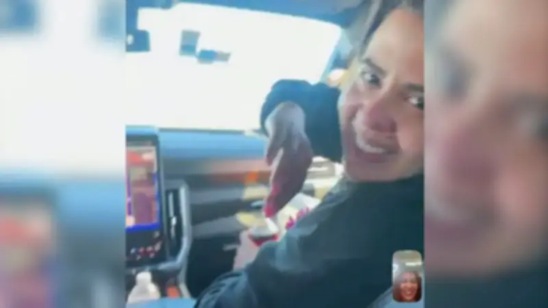 Periodista barranquillera recupera su libertad tras 16 días de detención por ICE