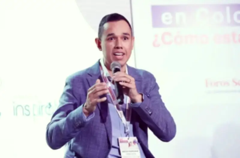 Periodista Diego Guauque asaltado a mano armada en restaurante de Usaquén, Bogotá