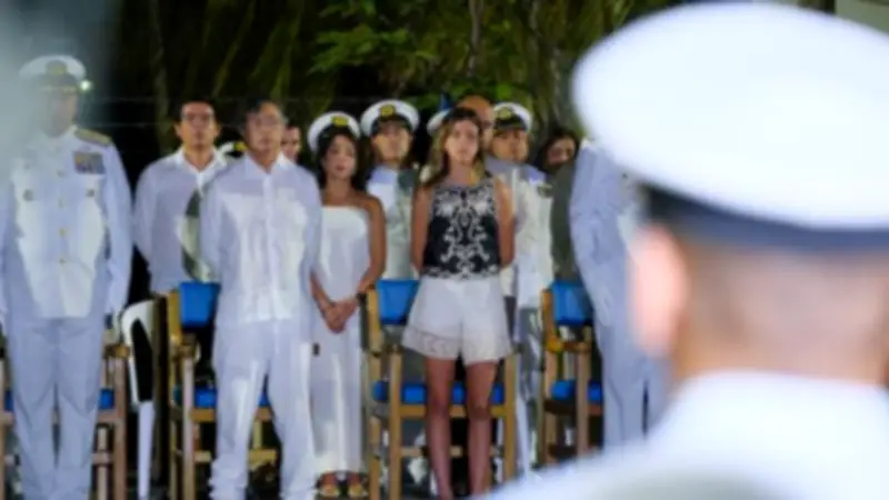 Petro defiende en redes la designación de su hija como madrina de buque militar