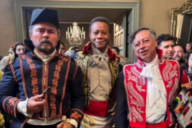 Petro defiende su aparición de 3 segundos en película sobre Padilla que costó US$4 millones