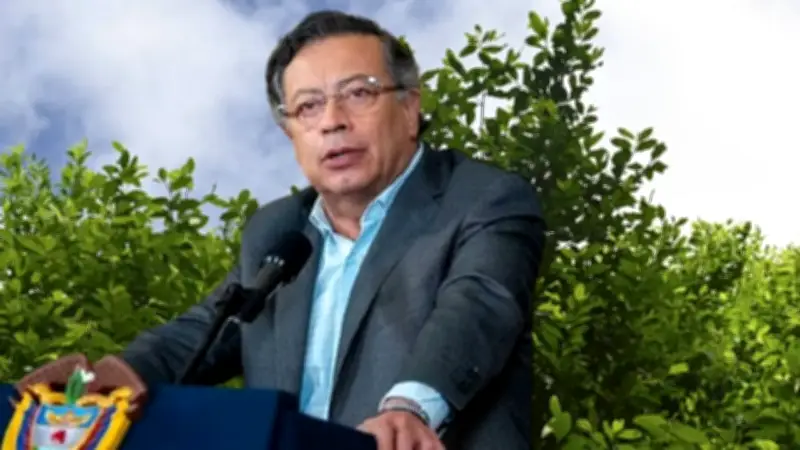 Petro destaca experiencia de Colombia en lucha antidrogas ante acciones en frontera con Ecuador