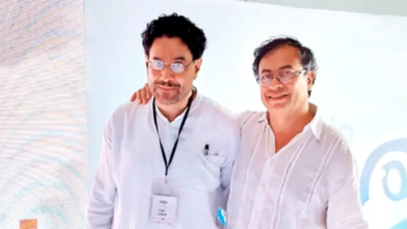 Petro respalda a Cepeda sobre narcoparamilitarismo en Antioquia y genera reacción opositora