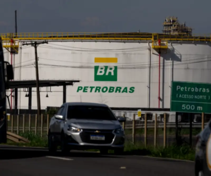 Petrobras supera estimativas con producción récord que compensa caída del petróleo