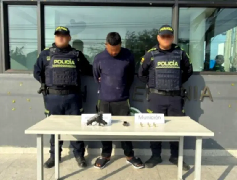 Policía de Cartagena incauta dos armas de fuego en operativos en barrios Olaya Herrera y Nuevo Paraíso