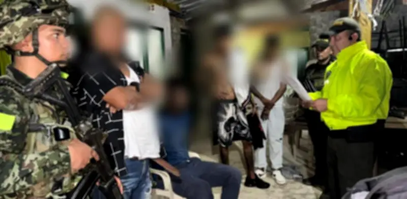 Policía frustra envío de armas del ELN a banda 'Shottas' en Buenaventura con cuatro capturas