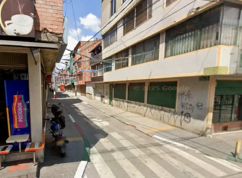 Policía realiza detonación controlada de paquete sospechoso en bus del SITP en Engativá