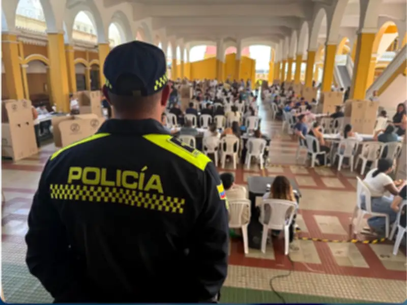 Policía reporta jornada electoral tranquila en Barranquilla con cinco capturas durante votaciones