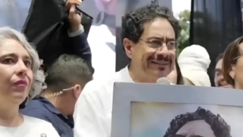 Polémica por declaraciones de Iván Cepeda sobre Antioquia en discurso de Medellín