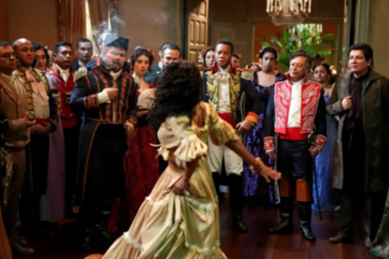 Polémica por película estatal sobre héroe Padilla con actor acusado y alto costo