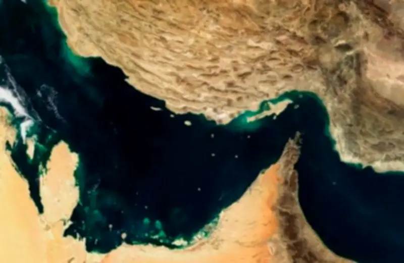 Precio del petróleo Brent supera los USD 120 por barril, marcando récord desde la pandemia