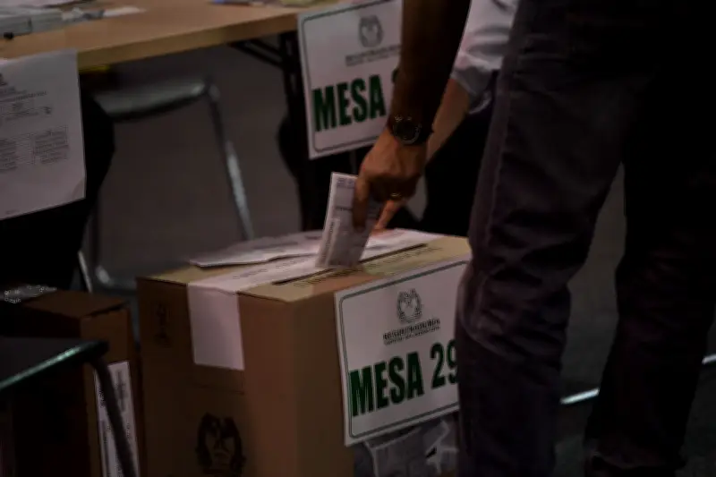 Preocupaciones sobre integridad electoral en Colombia: fraude, violencia y coacción