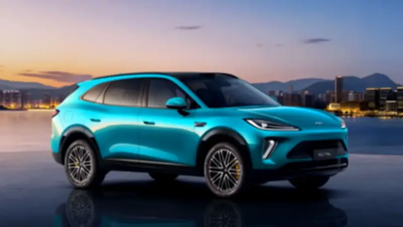 Presentan SUV híbrida con 2.000 km de autonomía que compite contra BYD y Toyota por 75 millones