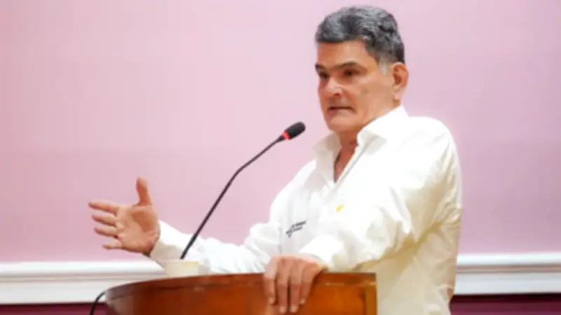 Procuraduría solicita declarar inexequible emergencia económica de Petro, excepto en salud