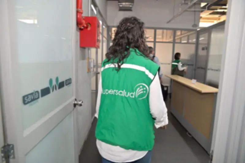 Procuraduría suspende a interventores de EPS Savia Salud y SOS por incumplimiento de funciones