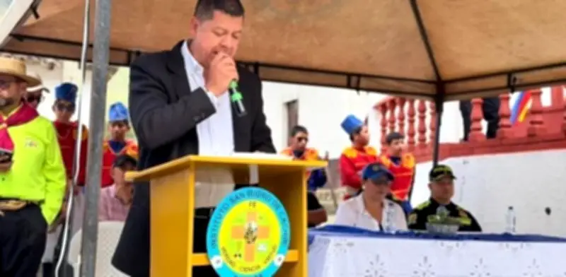 Procuraduría suspende por 15 meses al alcalde de Suratá por nombramiento irregular