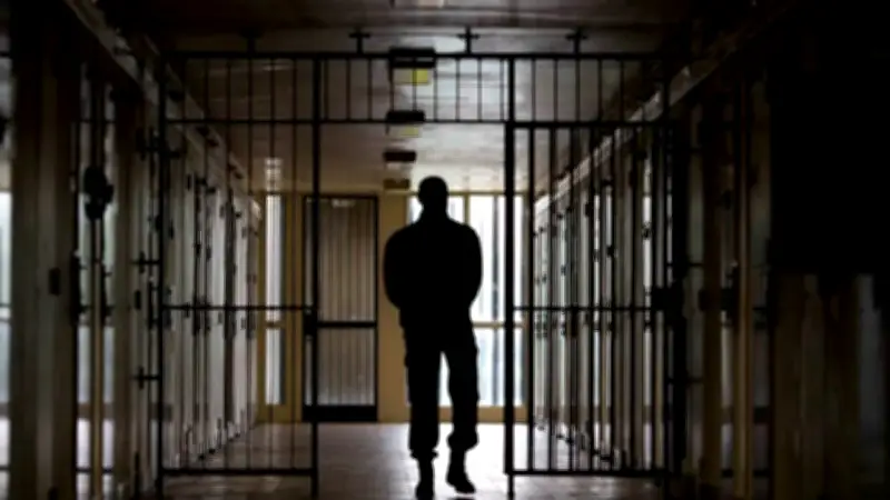 Psiquiatra condenado a 20 años por drogar y abusar sexualmente de pacientes en Colombia