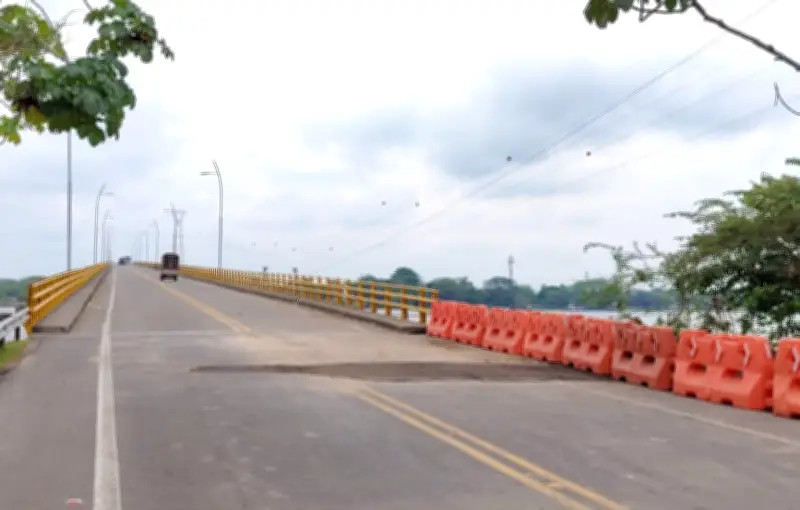 Puente Guillermo Gaviria Correa restablece movilidad tras cuatro días de reparaciones por erosión del río Magdalena