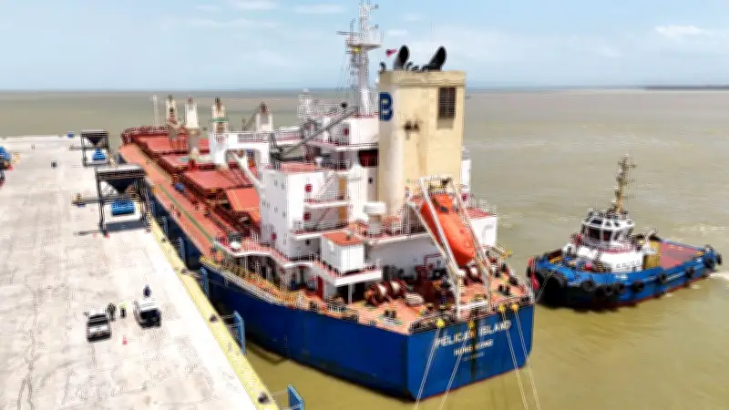 Puerto Antioquia inicia operaciones con primer barco granelero en Turbo