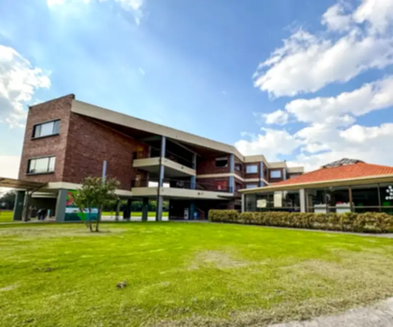 Ranking 2026: Buckingham, Campo David y Diana Oese lideran en materias clave