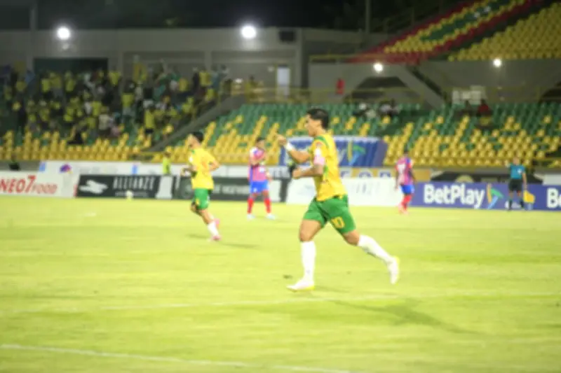 Real Cartagena vence a Unión Magdalena con doblete de Montero en el Jaime Morón