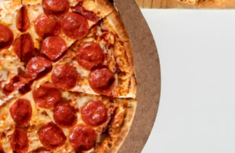 Receta de Pizza con Tortillas: Sabor Latinoamericano en 20 Minutos