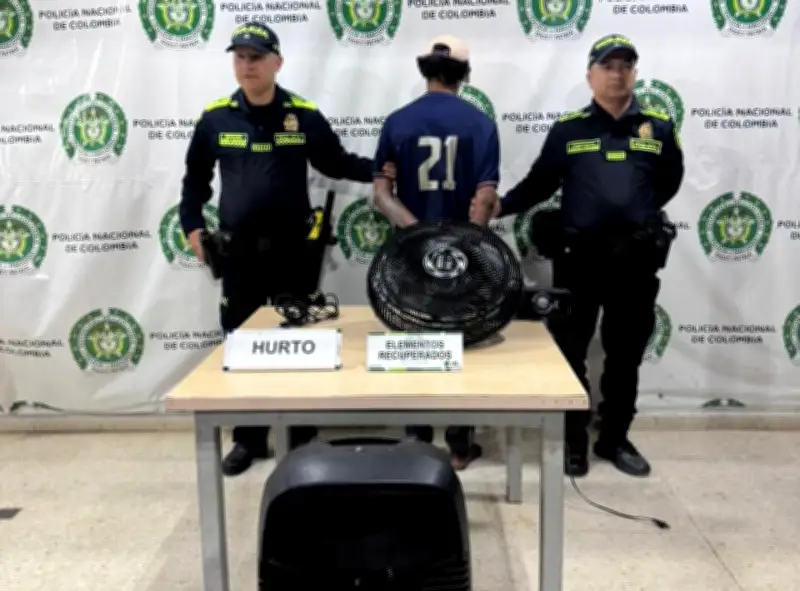 Recuperan equipos educativos robados en Bucaramanga tras captura en flagrancia