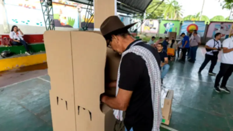 Registraduría aclara: uso de celulares en puestos de votación tiene restricciones horarias