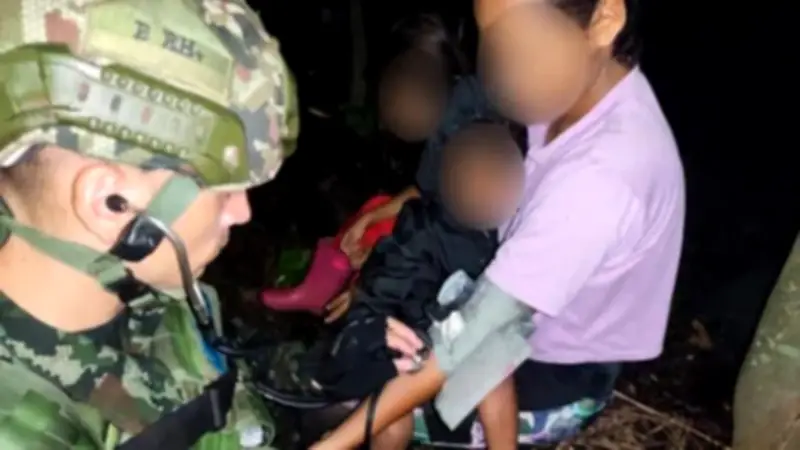 Rescatan a cinco niños escondidos en selva de Caquetá para evitar reclutamiento de disidencias