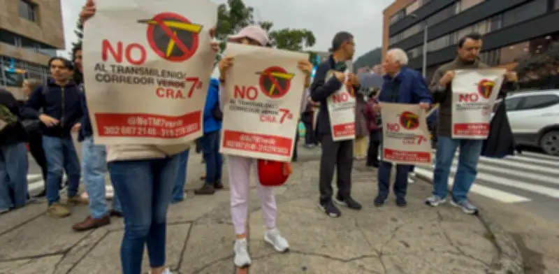 Residentes de Usaquén protestan contra obras de TransMilenio en carrera 7 por tala de más de 1.500 árboles
