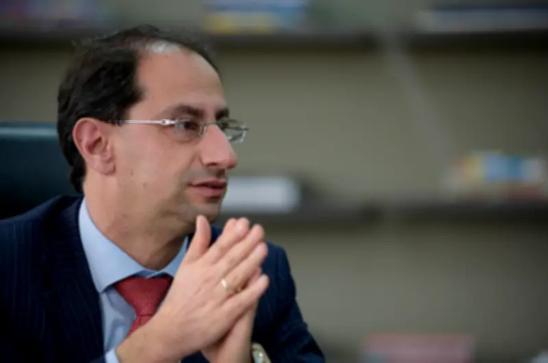 Restrepo, fórmula vicepresidencial de De La Espriella, propone ajuste fiscal y reactivación productiva