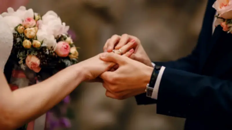 Revelan que Tom Holland y Zendaya se habrían casado en secreto según estilista