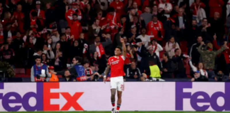 Richard Ríos brilla con dos asistencias magistrales en victoria del Benfica