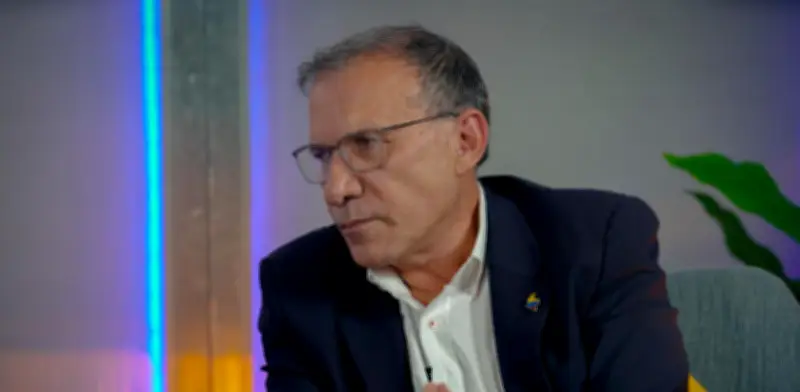 Roy Barreras acusa a Petro de prohibir votar por su consulta y responsabiliza su bajo resultado