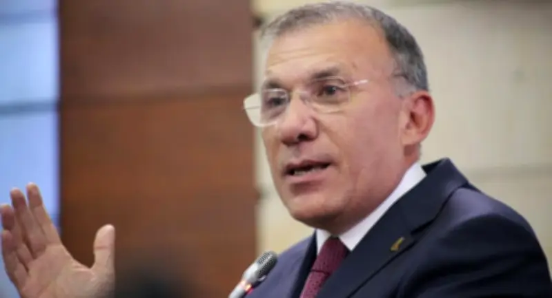 Roy Barreras sorprende al anunciar a Martha Lucía Zamora como su fórmula vicepresidencial para 2026