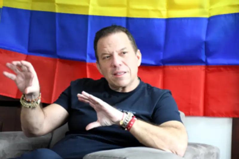 Santiago Botero: De empresario a candidato presidencial con una trayectoria diversa