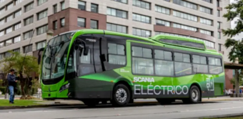 Scania supera 200 millones de kilómetros en Bogotá con buses que reducen 95% la contaminación