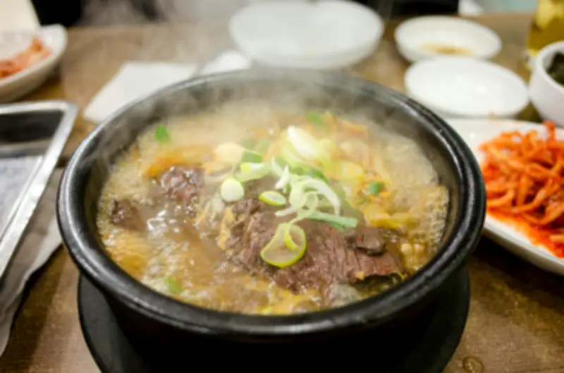 Secretos del caldo perfecto: cómo elegir la carne y controlar la grasa para un sabor equilibrado