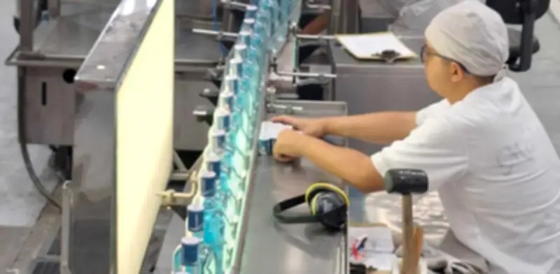 Sector de licores registra fuerte caída en ventas por impuesto al consumo en enero