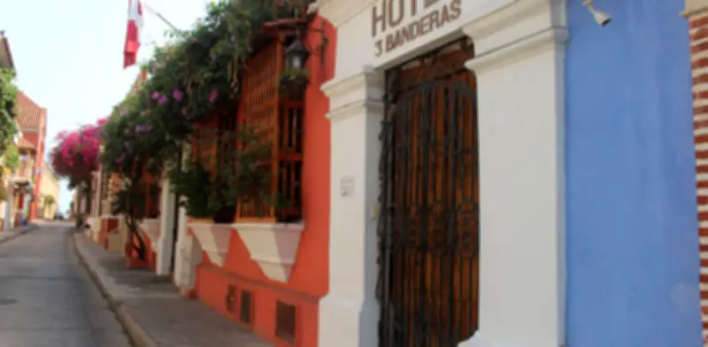 Sector hotelero colombiano pierde más de 109.000 empleos tras reforma laboral y alza salarial