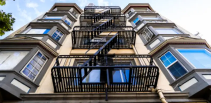 Seguro de bienes comunes en Colombia: cobertura, financiación y retos del sistema