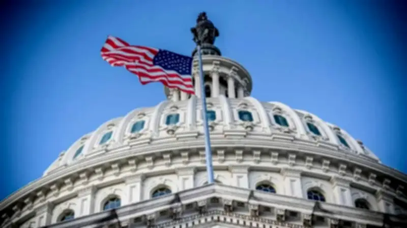 Senado de EE.UU. rechaza resolución para frenar intervención de Trump en Irán